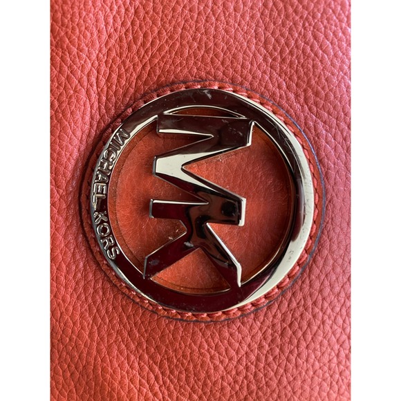 Michael Kors Leather wristlet - Picture 2 of 4